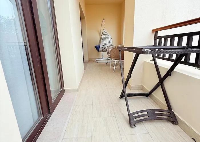 1 Very And Quiet Appartement