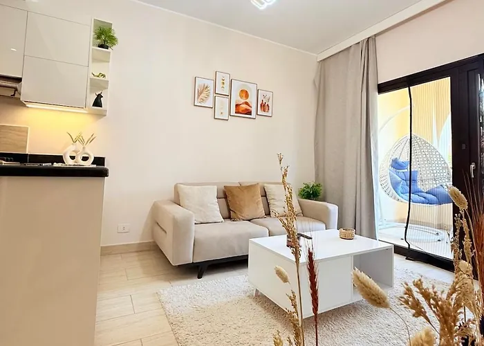 1 Very And Quiet Appartement